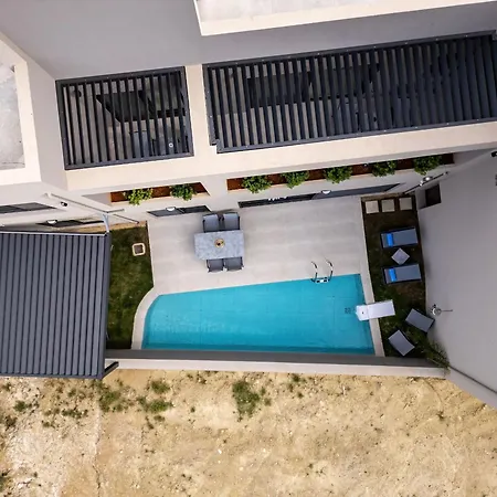 Seaside Residences - Ortansia * Plakiász